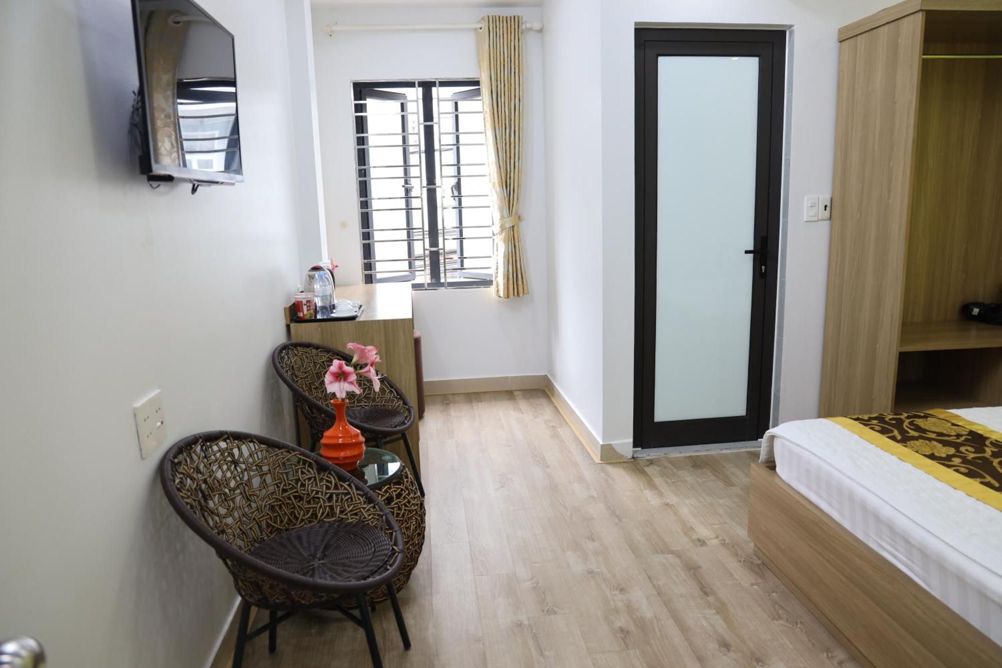 Hung Vuong Hotel Ha Long Exterior photo